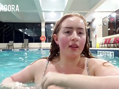 Busty fat demonstrating & doing pouncing wanks in hotel public pool