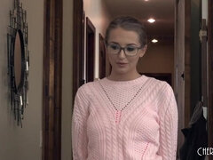 Big Tits MILF Courtney Taylor helps her teen stepdaughter Avery Adair look slutty - Avery adair