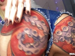 Telari Love wants to get her tattooed ass drilled