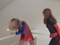 Batwoman humiliates Supergirl with a brutal bitch slap in superheroine showdown