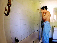 shower Spy web cam - I caught him filming