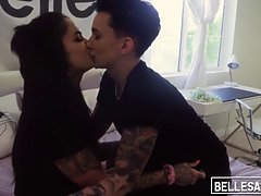 Hot inked lesbians Leigh Raven and Niki Hearts scissor before getting hot and steamy with each other's pussies