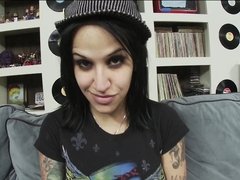 Amatoriale, Emo, Hardcore, Tette naturali, Rasata, Solo, Ragazza