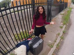 Sucer une bite, Brunette brune, Tir de sperme, Hard, De plein air, Pov, Public, Adolescente