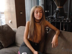 20yo Spinner Jessi Fingers Pussy after Interview
