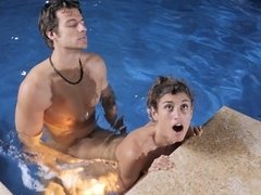 Nana, Gros seins, Sucer une bite, Brunette brune, Tir de sperme, Hard, Hd, Piscine