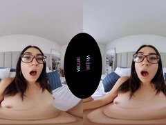 Morena, Gafas, Masturbación, Pequeña, Realidad, Solo, Tetas, Juguetes