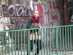 Nana, Blonde, Bottes, Hd, De plein air, Pisser, Public