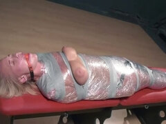 Darina Experiences Multiple Orgasms Through Magic Wand Mummification