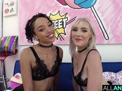 Spicy anal sex session with two models Alexis Tae and Jamie Jett