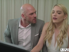 Suited piano teacher Johnny Sins fucks horny nymph Kenna James