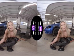 Martina D's steamy solo session in the garage