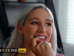 Hot babe (Abella Danger) gets penalized by (Luna Star) for making a mud in her mansion - brazzers