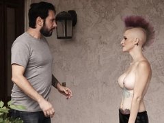 Anal, Gros seins, Attrapée, Maman, Piercing, Fumer, Tatouage, Nénés