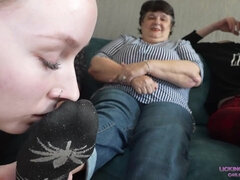 Mature lesbians and teen kinky foot fetish