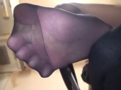 Alluring asian huzzy in awasome foot fetish perfromance