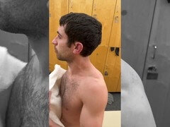 Homosexuelle, Gym, Nue  à poil, Public, Solo