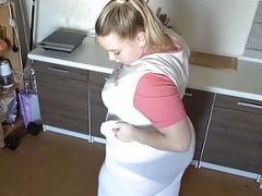 Amateur, Belle grosse femme bgf, Gros cul, Gros seins, Sucer une bite, Rondelette, Éjaculation interne, Cuisine